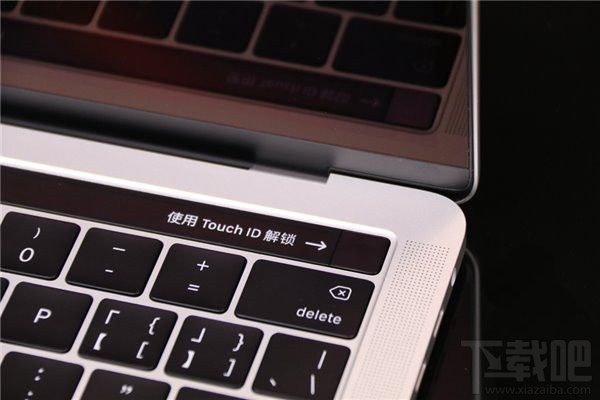 苹果MacBook Pro 2016和雷蛇Blade Stealth哪个好？