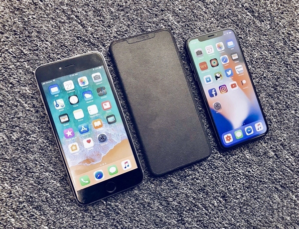 6.5英寸iPhoneX Plus机模现身！