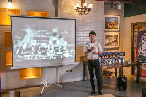主打安全功能海信金盾手机发布