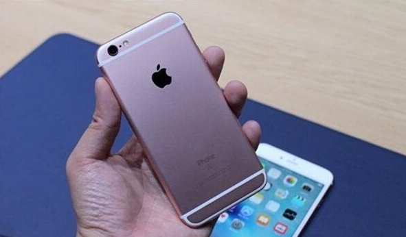 开学季改装iPhone侵入校园！披着苹果的外壳却装着安卓的系统？