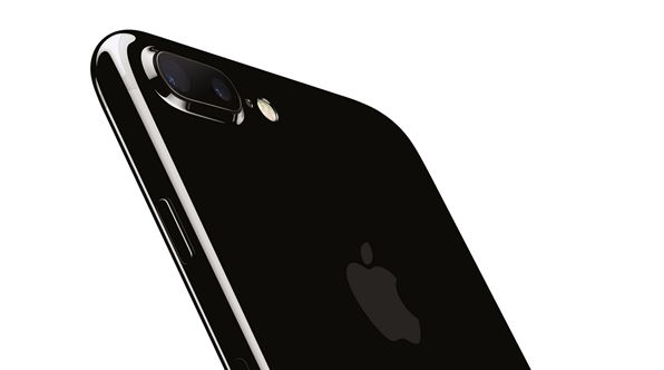 iPhone 7 Plus遭网友吐槽：假装双摄像头