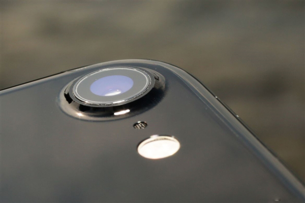 苹果公司不厚道？iPhone7用TLC闪存