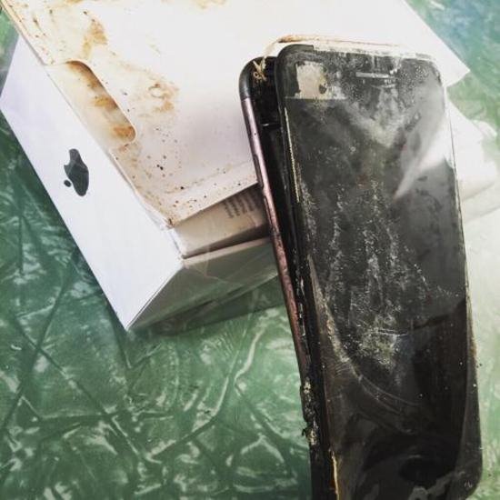 iPhone7全球首炸！苹果也不淡定了