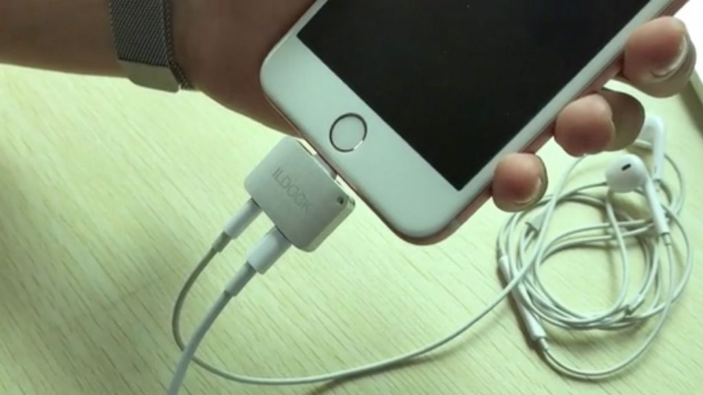 只需67元！iPhone7用户可以实现边充电边听歌