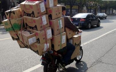 网购快递禁寄/限寄物品增至188种：香烟白酒在列