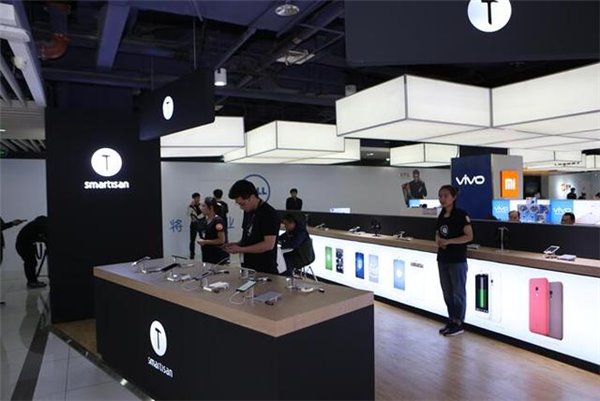 锤子科技首家线下实体店开业：强势登陆北京西单大悦城！