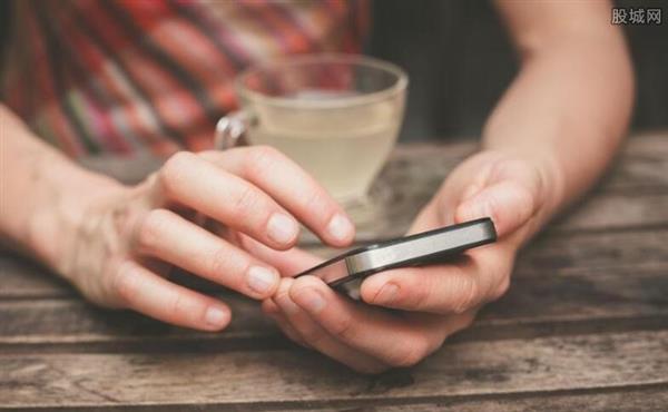 支付宝错转3.2万给陌生男：只还3万称吃一堑长一智