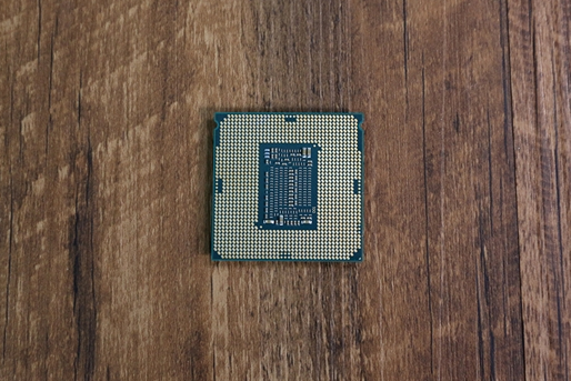 Intel处理器设计bug是怎么回事？