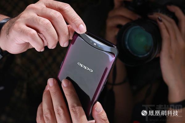 OPPO FindX图片来了，现场图赏 正反无孔+93%屏占比