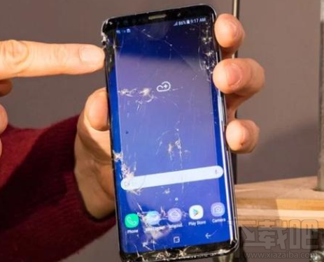 iPhone X与三星Galaxy S9屏幕硬度对比测评