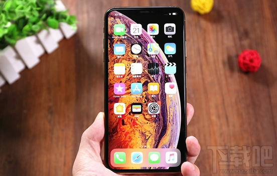 iPhoneXS/XS Max换屏幕多少钱，贵吗？