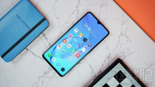 realme X2 Pro手机值不值得购买？realme X2 Pro外观/拍照/游戏/充电体验评测