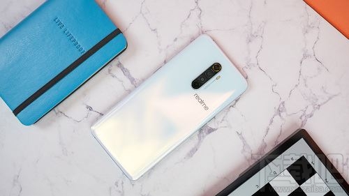 realme X2 Pro手机值不值得购买？realme X2 Pro外观/拍照/游戏/充电体验评测