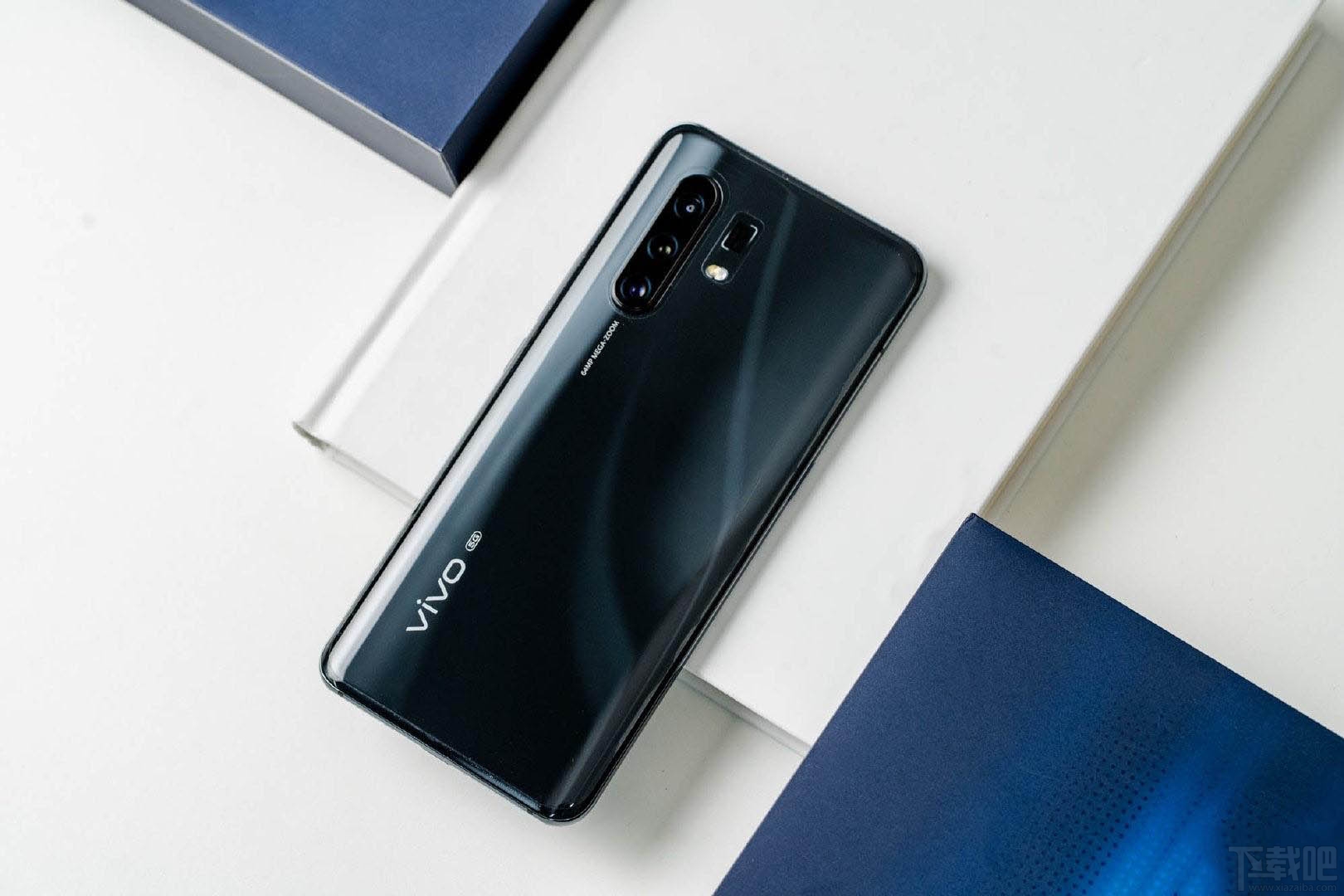 vivo x30pro和oppo reno10倍变焦版有什么区别？