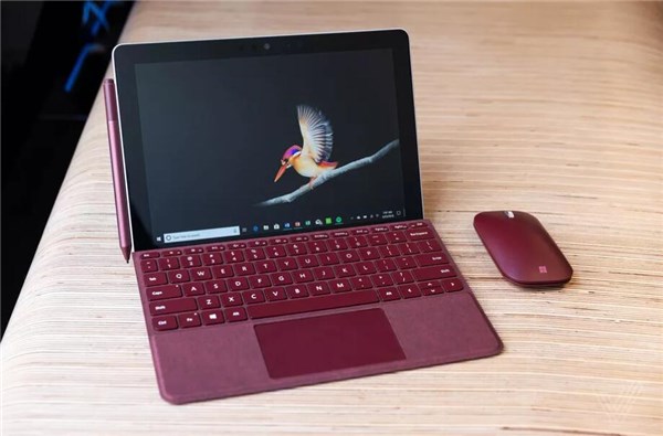 微软正式发布Surface Go笔记本，10英寸399美元起